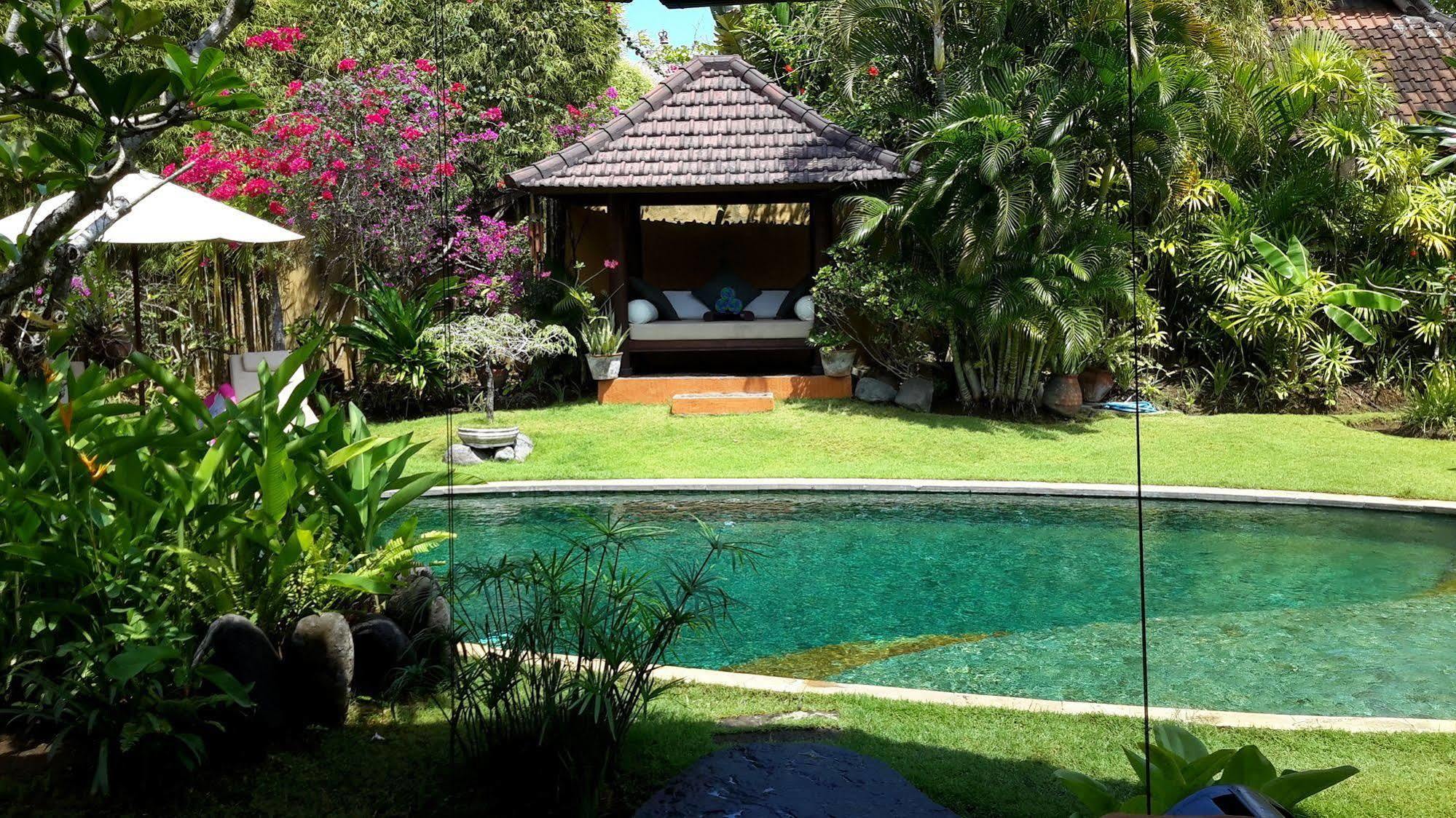 Villa Plawa Asri Seminyak  Exterior photo